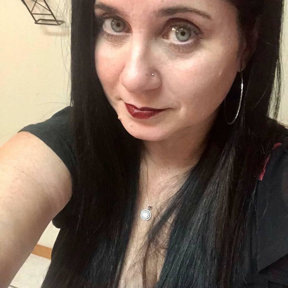 Meet your Posher, Idaliz